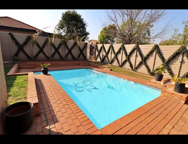 3 BEDROOM HOUSE FOR SALE IN DAWNVIEW